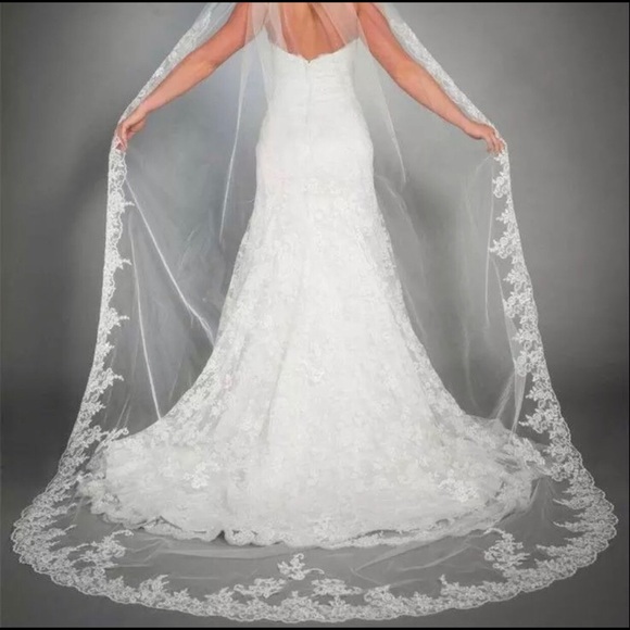 New 1T Cathedral ivory wedding veil lace edge with comb - Picture 1 of 8